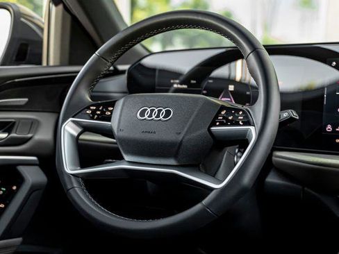 Certified 2025 Audi Q5 Premium Plus w/ Premium Plus AWD/4WD image 20