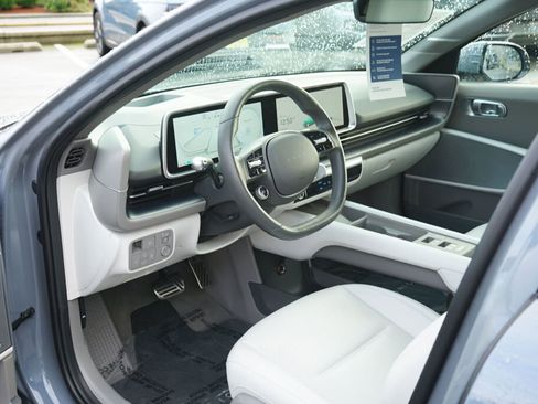 Certified 2025 Hyundai Ioniq 6 Limited image 14