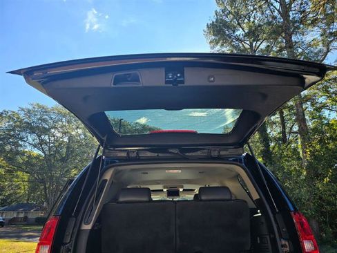 Used 2013 Chevrolet Tahoe LTZ image 32