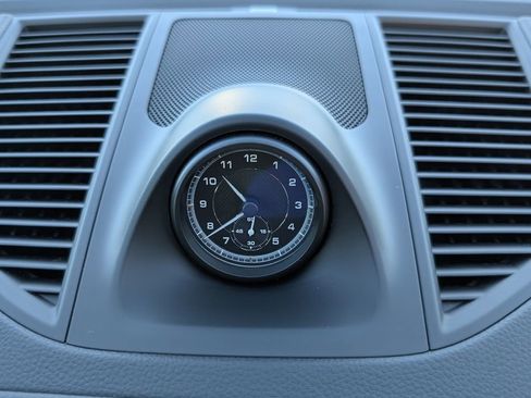 Used 2024 Porsche Macan image 15