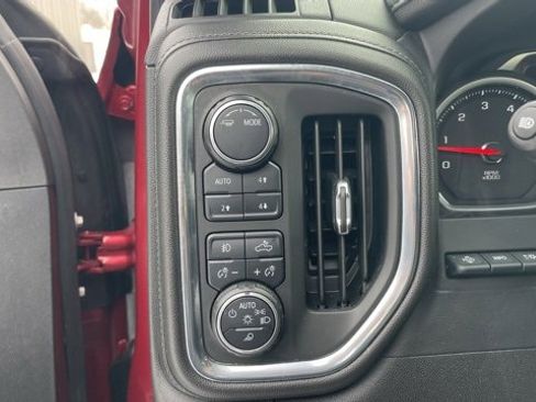 Used 2020 Chevrolet Silverado 3500 High Country image 14