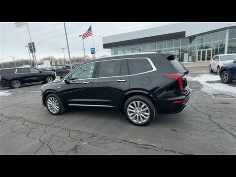 Certified 2024 Cadillac XT6 Premium Luxury w/ LPO, Floor Liner Package image 6