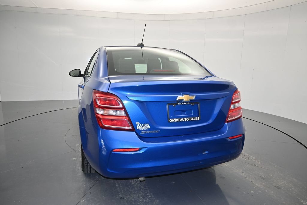 Used 2018 Chevrolet Sonic LT FWD image 22