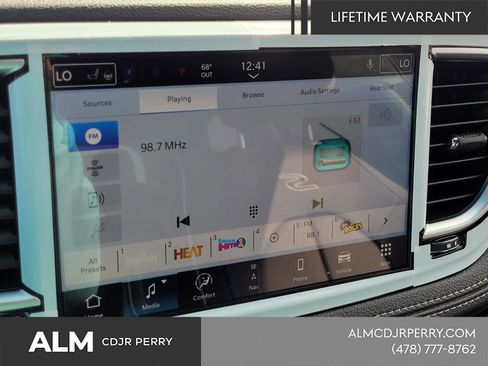 New 2026 Chrysler Pacifica Limited w/ Uconnect Theater Family Group image 19