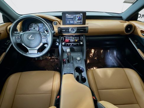 Used 2024 Lexus IS 300 w/ Comfort Package image 27