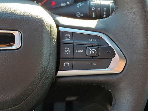 Certified 2025 Jeep Compass Limited AWD/4WD image 22