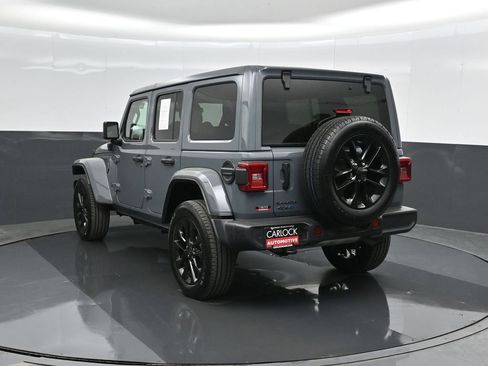 Used 2025 Jeep Wrangler Unlimited Sahara w/ Safety Group AWD/4WD image 9