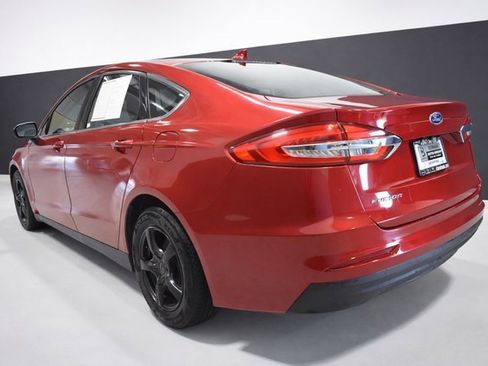 Used 2020 Ford Fusion S image 3