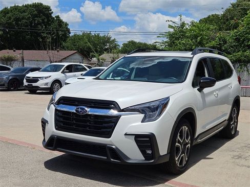 Used 2024 Subaru Ascent Limited w/ Technology Package image 3