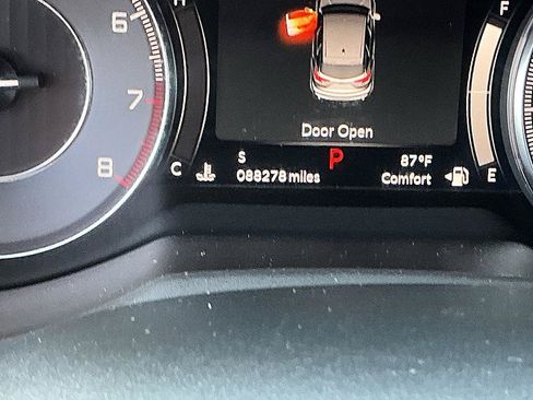 Used 2019 Acura RDX FWD w/ Advance Package image 4