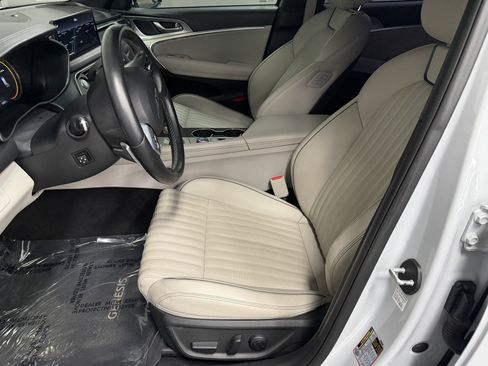 Used 2022 Genesis G70 3.3T image 22