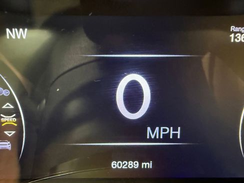 Used 2021 Jeep Grand Cherokee Freedom Edition AWD/4WD image 15