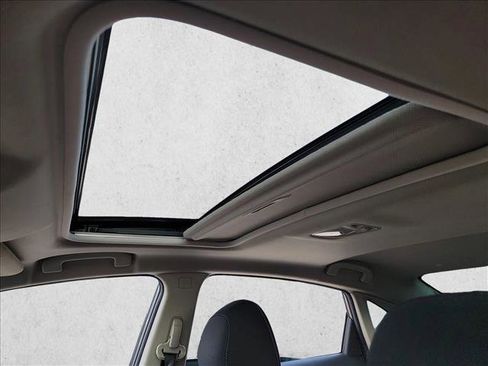 Used 2017 Nissan Sentra SV w/ Style Package image 17