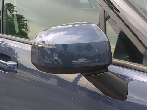 Used 2025 Hyundai Santa Fe SEL FWD image 12