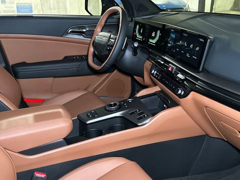 New 2026 Kia Sportage X-Line AWD/4WD image 14