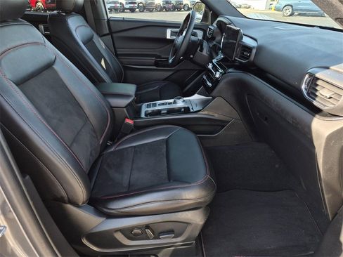 Used 2023 Ford Explorer ST-Line w/ Class IV Trailer Tow Package image 12