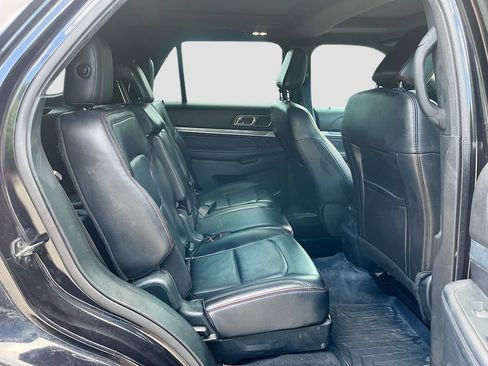 Used 2019 Ford Explorer Sport AWD/4WD image 29