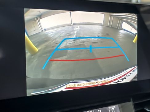 Used 2025 Toyota Sienna XSE image 18