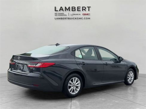 Used 2026 Toyota Camry LE FWD image 5