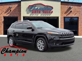 Used 2018 Jeep Cherokee Latitude FWD video 1