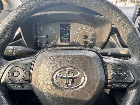 Used 2024 Toyota Corolla LE image 15