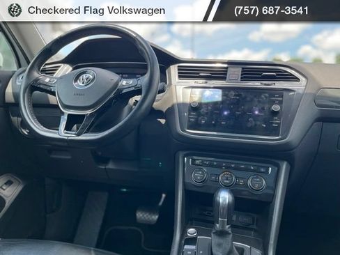Used 2019 Volkswagen Tiguan SEL Premium AWD/4WD image 31