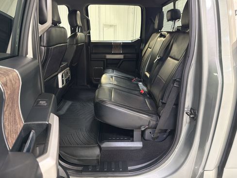 Used 2019 Ford F250 Lariat w/ Chrome Package AWD/4WD image 24