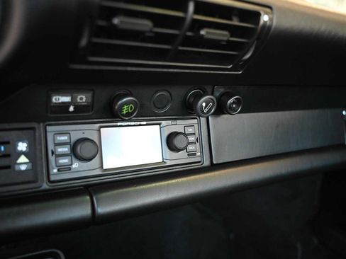 Used 1987 Porsche 911 Carrera RWD image 19