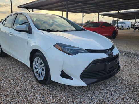 Used 2019 Toyota Corolla LE image 13