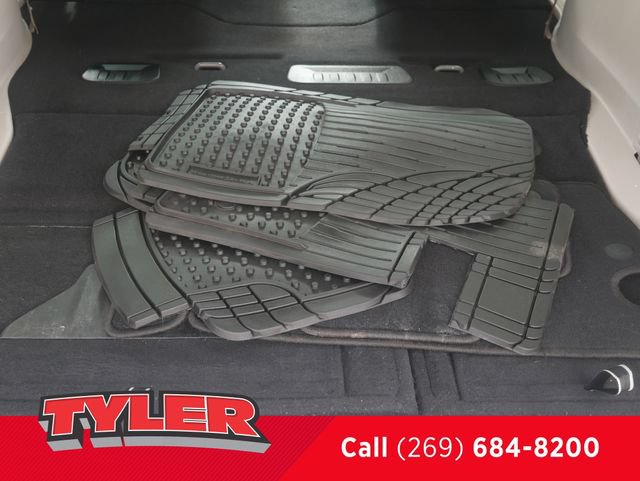 Used 2022 Chrysler Pacifica Touring-L FWD image 18