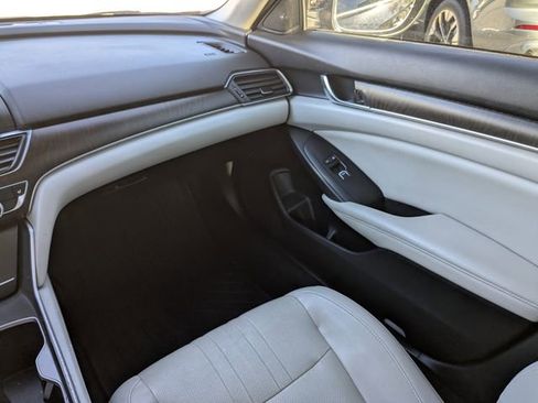 Used 2018 Honda Accord EX-L image 20