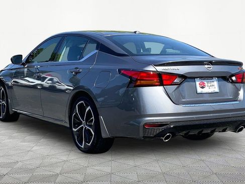 Used 2023 Nissan Altima 2.5 SR FWD image 4