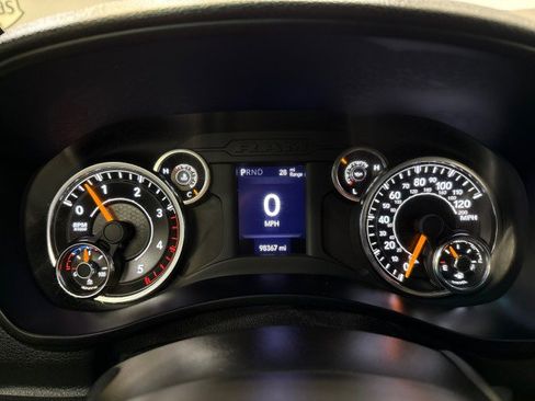 Used 2021 RAM 3500 Tradesman w/ Chrome Appearance Group image 31