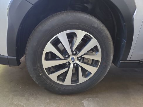 Certified 2025 Subaru Outback Premium image 22