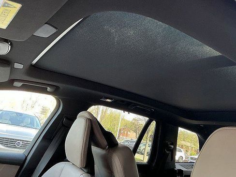 New 2026 Volvo XC90 T8 Ultra w/ Protection Package Premier AWD/4WD image 17