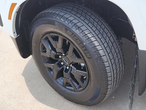 New 2026 Nissan Frontier SV w/ All-Weather Content Package RWD image 10