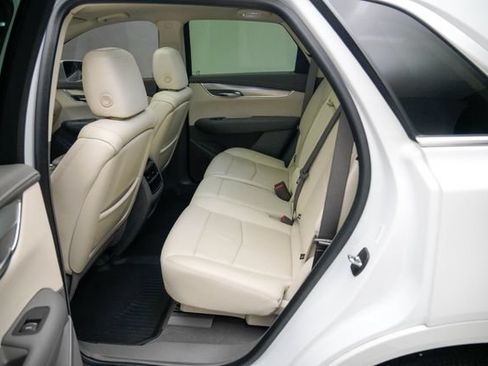 Used 2020 Cadillac XT5 Premium Luxury FWD image 23