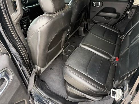 Used 2023 Jeep Wrangler Unlimited Sahara w/ Cold Weather Group image 30