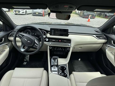 New 2026 Genesis G70 2.5T image 10