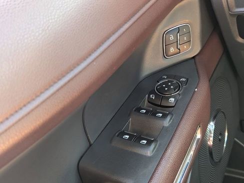 Used 2023 Ford Expedition Max Limited image 39