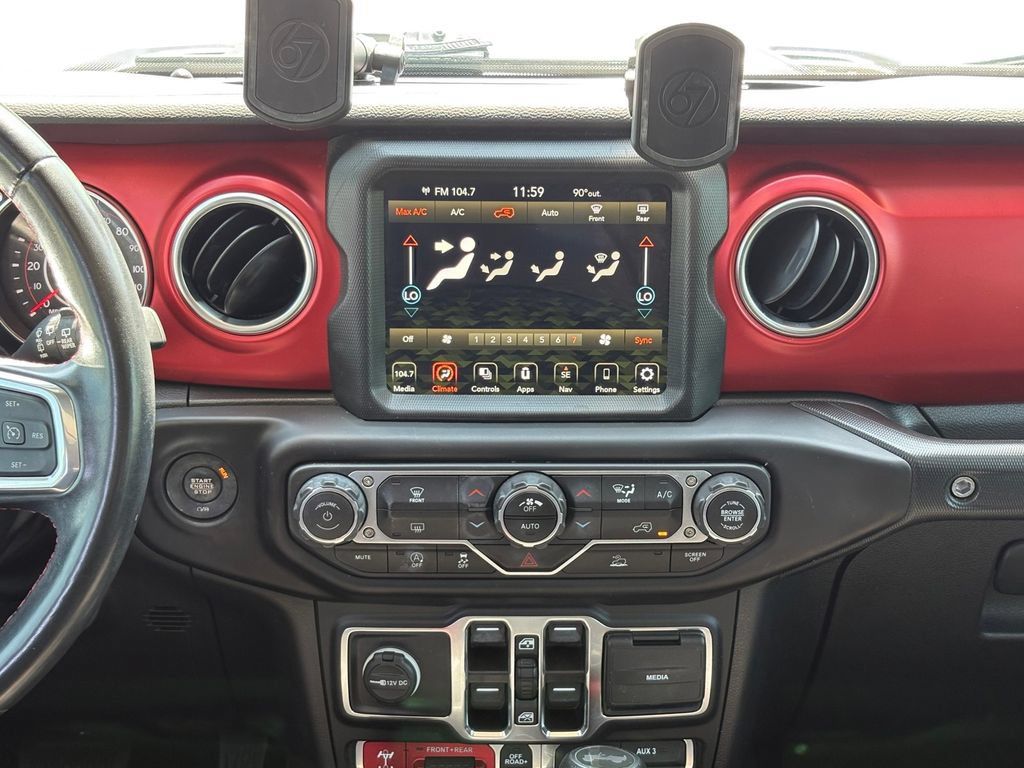 Used 2022 Jeep Wrangler Unlimited Rubicon w/ LED Lighting Group AWD/4WD image 20