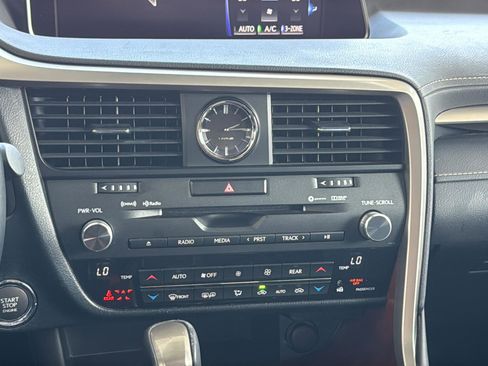 Used 2018 Lexus RX 350L image 46