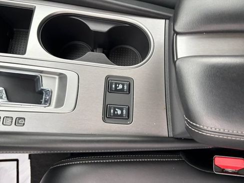 Used 2024 Nissan Murano SV AWD/4WD image 27