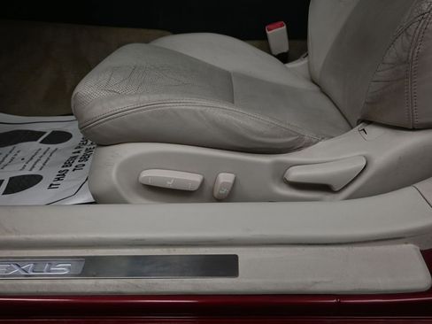 Used 2010 Lexus IS 250C image 11