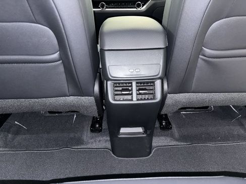 New 2026 Chevrolet Equinox LT w/ Convenience Package II AWD/4WD image 23