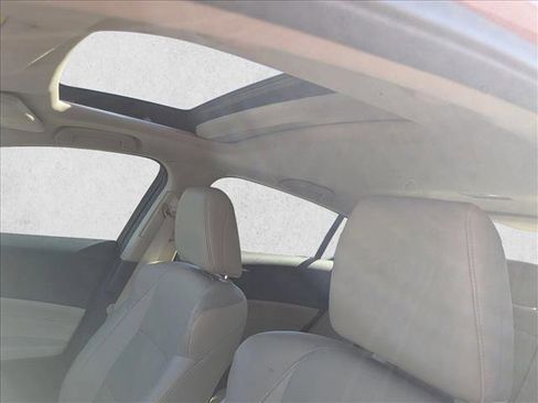 Used 2017 Acura ILX w/ Premium Package image 15