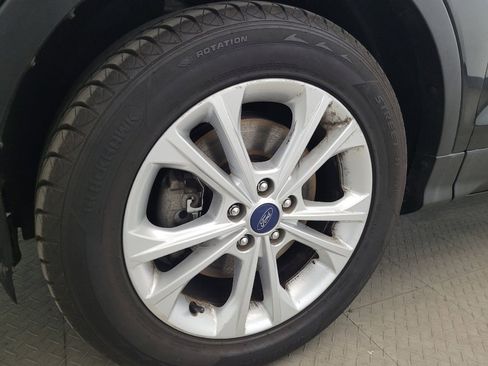 Used 2017 Ford Escape SE AWD/4WD image 31