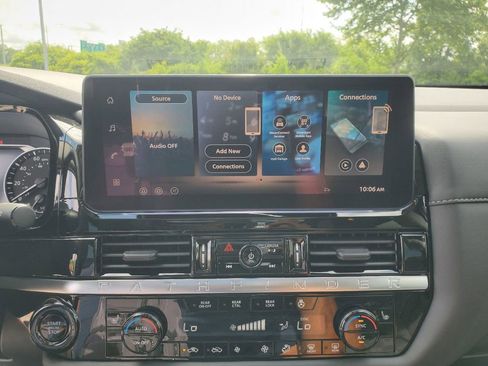 New 2026 Nissan Pathfinder SV w/ SV Premium Package FWD image 28