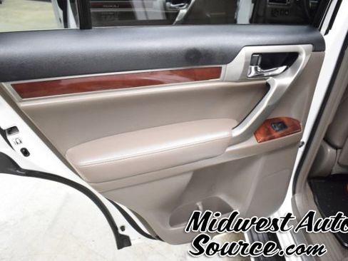 Used 2013 Lexus GX 460 w/ Comfort Plus Pkg AWD/4WD image 26