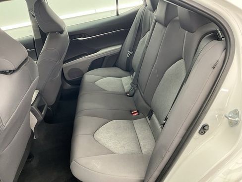 Used 2022 Toyota Camry LE image 7